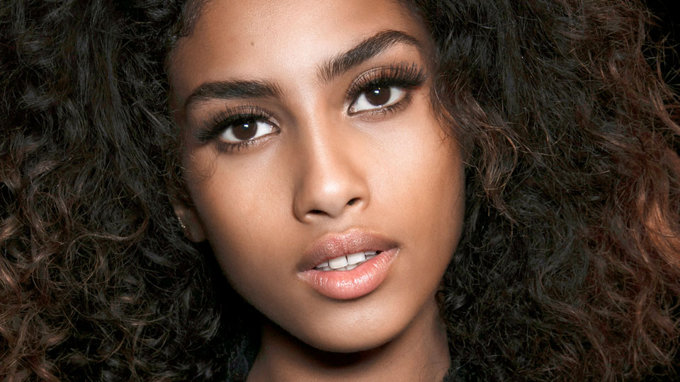 If You Suck at Applying Fake Lashes, These Are The Ones to Try Before Your Next Night Out